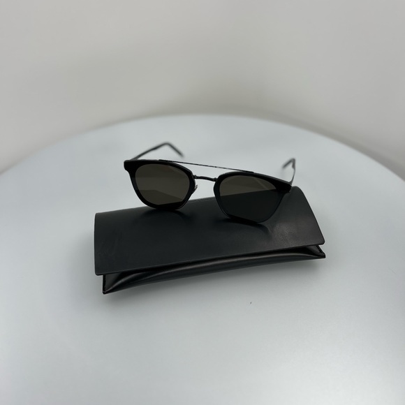 Black Saint Laurent Sunglasses - Picture 6 of 8